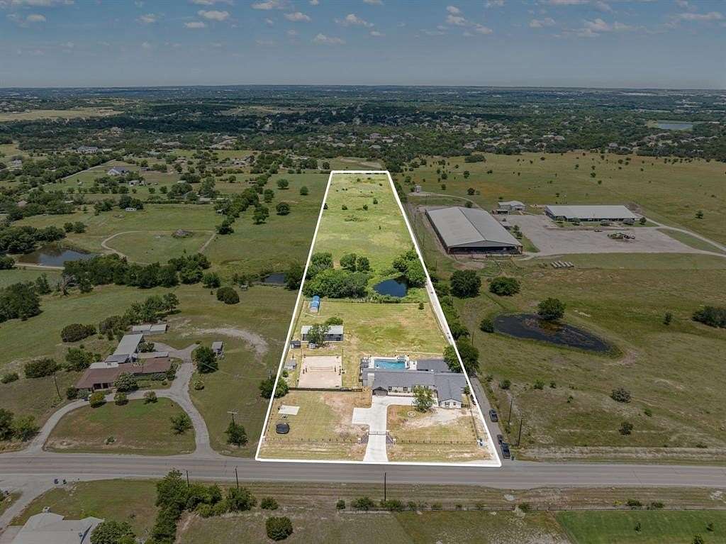 10 Acres of Residential Land with Home for Sale in Aledo, Texas