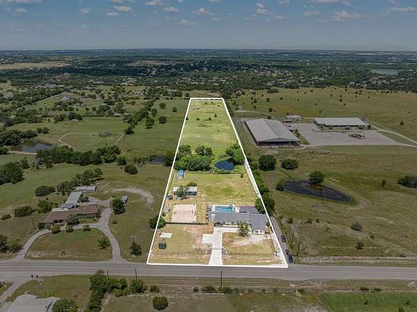 10 Acres of Residential Land with Home for Sale in Aledo, Texas