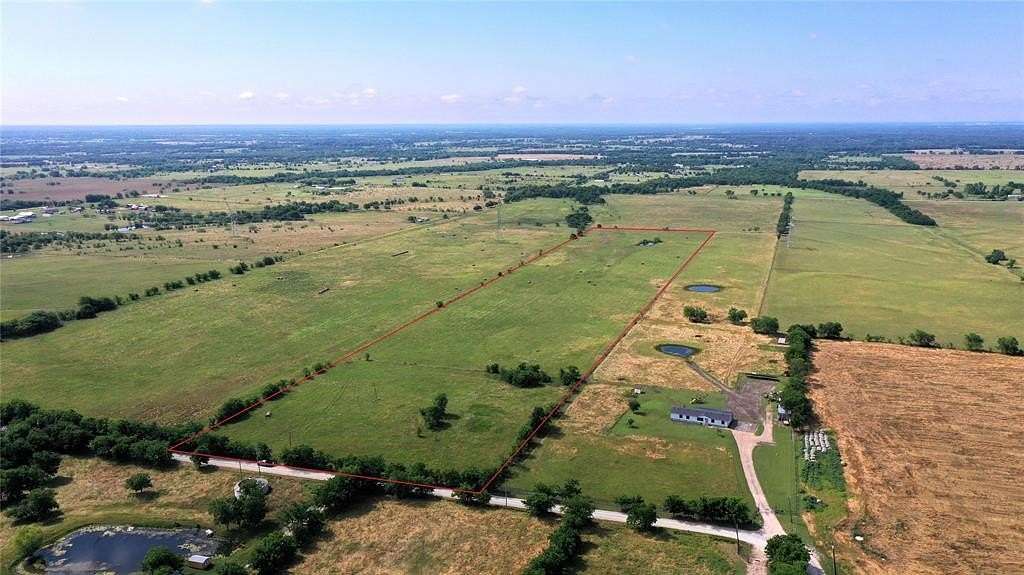 23.3 Acres of Agricultural Land for Sale in Greenville, Texas