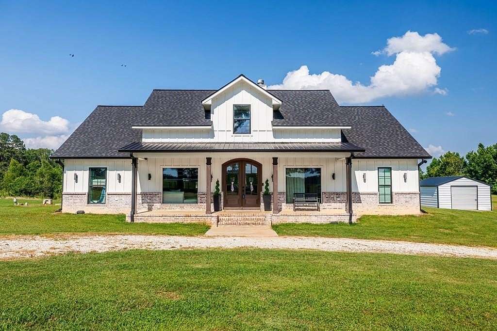 3 Acres of Land with Home for Sale in Nacogdoches, Texas