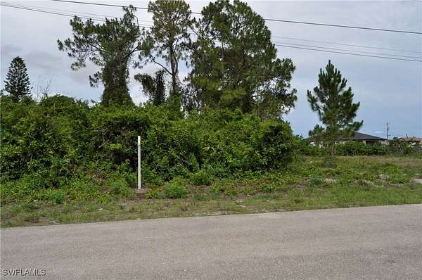 0.25 Acres of Residential Land for Sale in Lehigh Acres, Florida