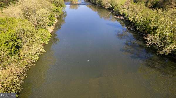 5 Acres of Residential Land with Home for Sale in Front Royal, Virginia