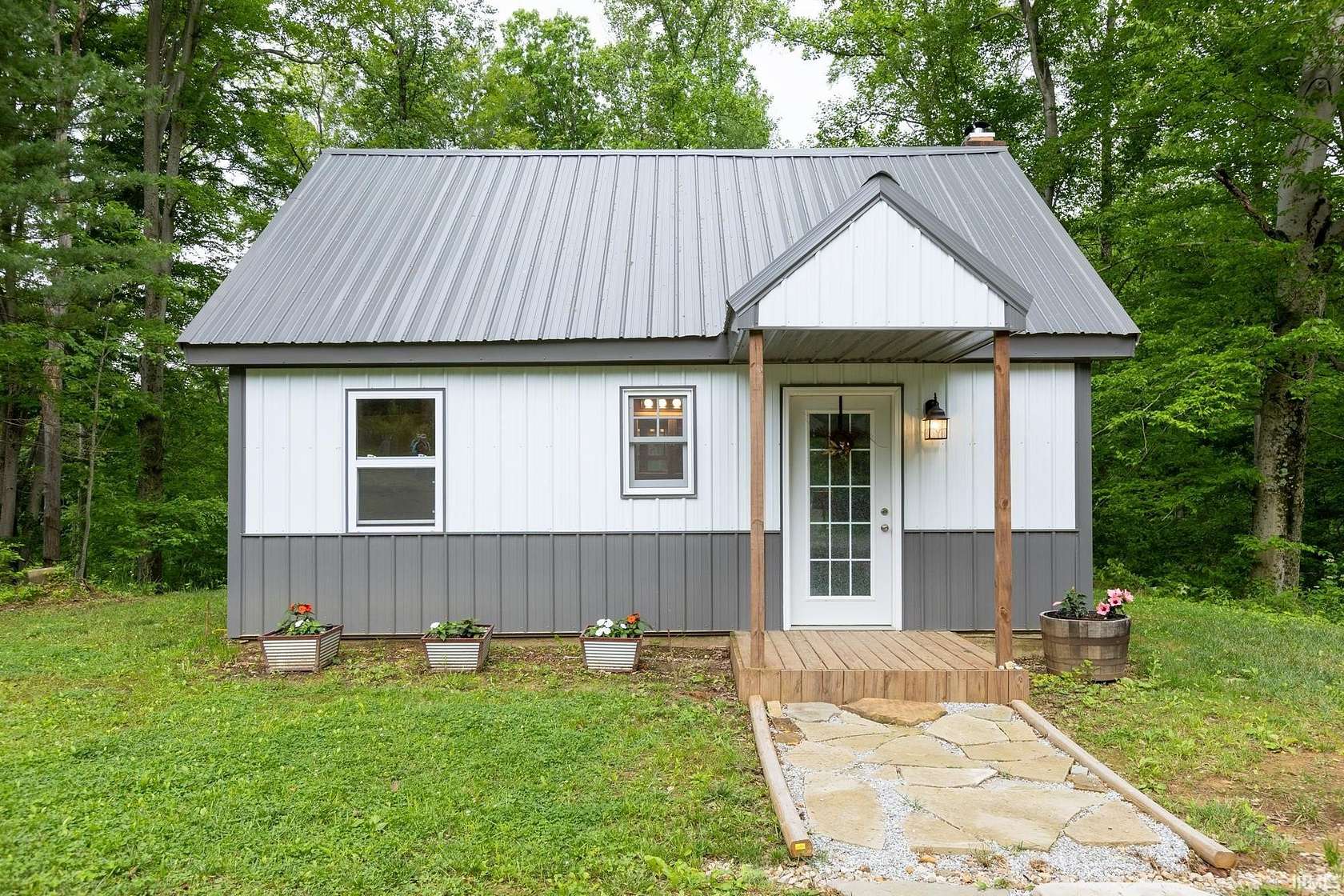 37.4 Acres of Recreational Land for Sale in Bloomfield, Indiana