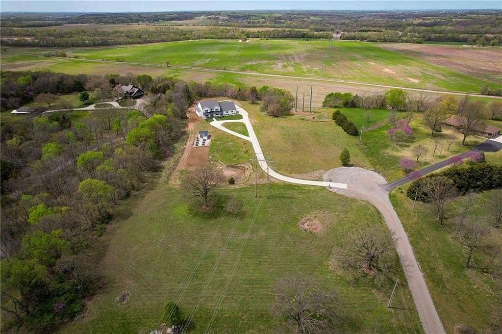 7.89 Acres of Land with Home for Sale in Shawnee, Kansas