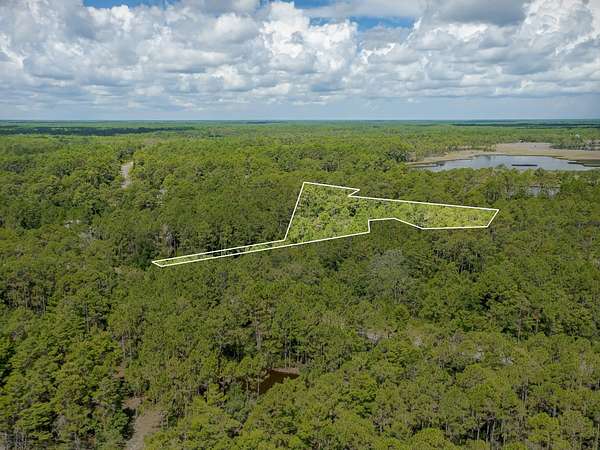 1 Acre of Land for Sale in Carrabelle, Florida