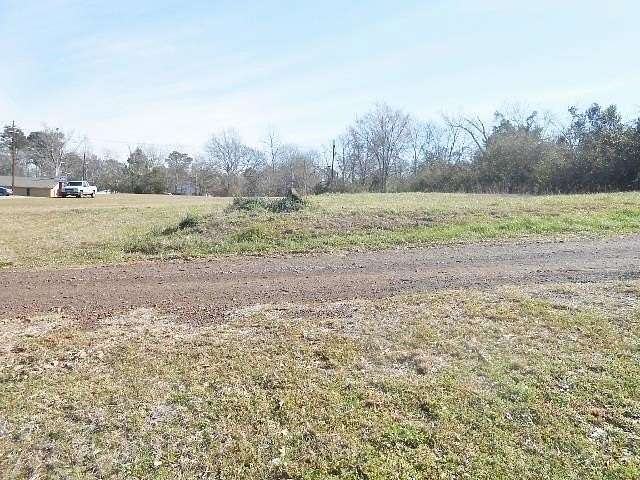 0.92 Acres of Commercial Land for Sale in Henderson, Texas