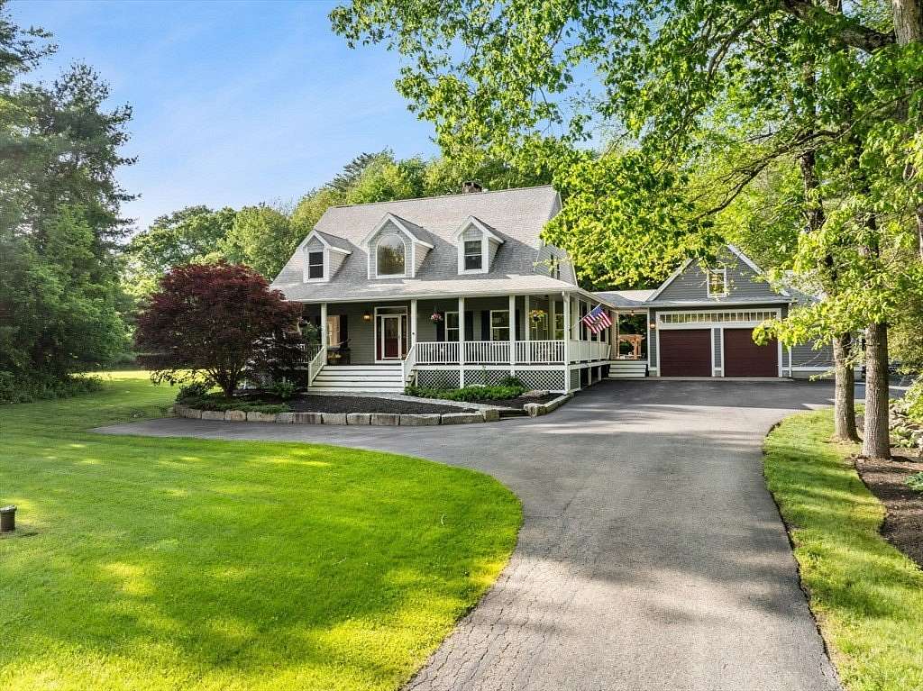 6 Acres of Residential Land with Home for Sale in Middleboro, Massachusetts