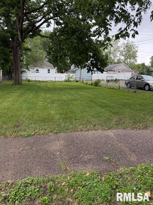 0.11 Acres of Residential Land for Sale in Pekin, Illinois