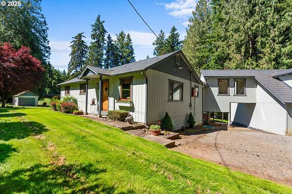 1.58 Acres of Residential Land with Home for Sale in Beavercreek, Oregon