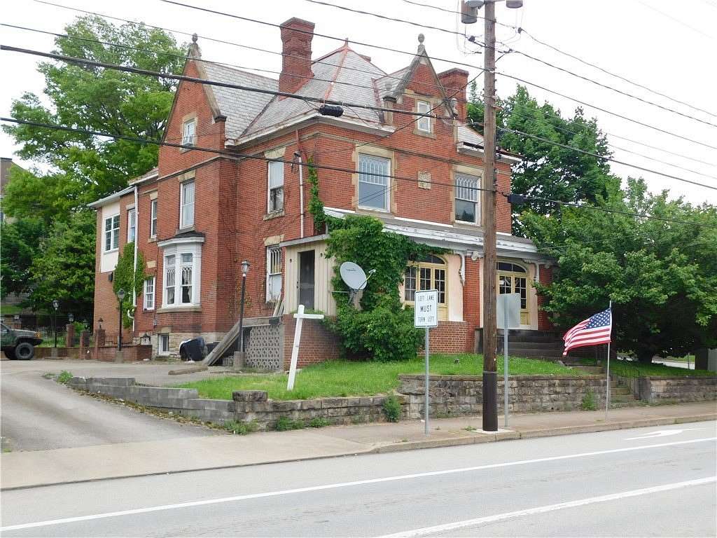 0.32 Acres of Mixed-Use Land for Sale in Uniontown, Pennsylvania