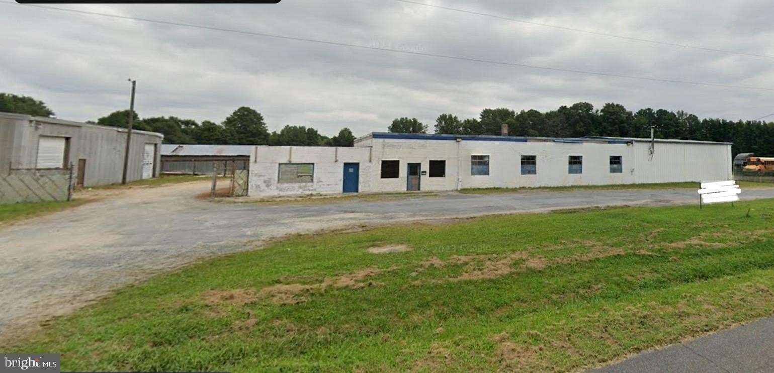16.9 Acres of Mixed-Use Land for Sale in Laurel, Delaware