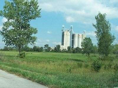 23 Acres of Mixed-Use Land for Sale in Nevada, Missouri