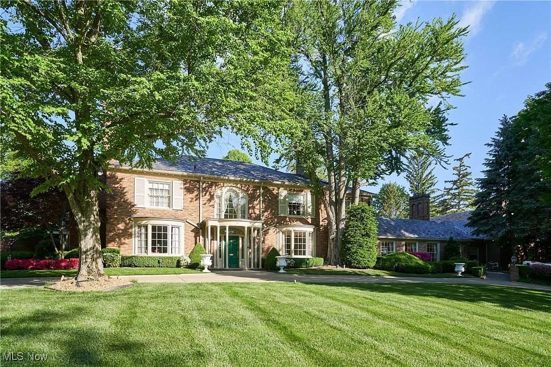 3.14 Acres of Residential Land with Home for Sale in Akron, Ohio