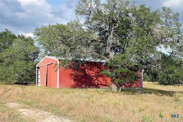79.6 Acres of Recreational Land & Farm for Sale in Dale, Texas