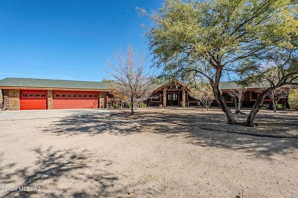 4 Acres of Residential Land with Home for Sale in Tucson, Arizona