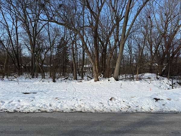 0.33 Acres of Residential Land for Sale in Beach Park, Illinois