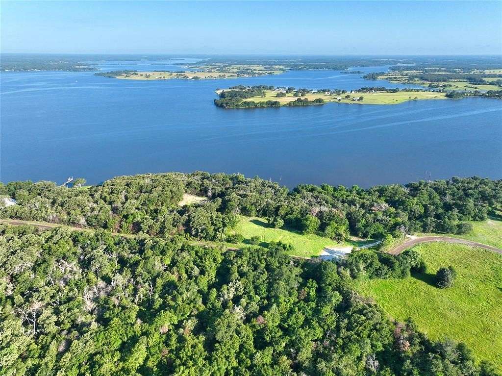 1.12 Acres of Residential Land for Sale in Jewett, Texas