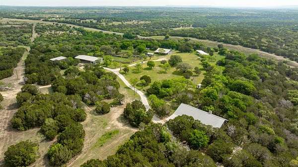 505 Acres of Land with Home for Sale in Hamilton, Texas