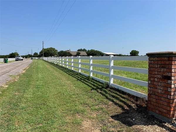 5.1 Acres of Land for Sale in Whitney, Texas