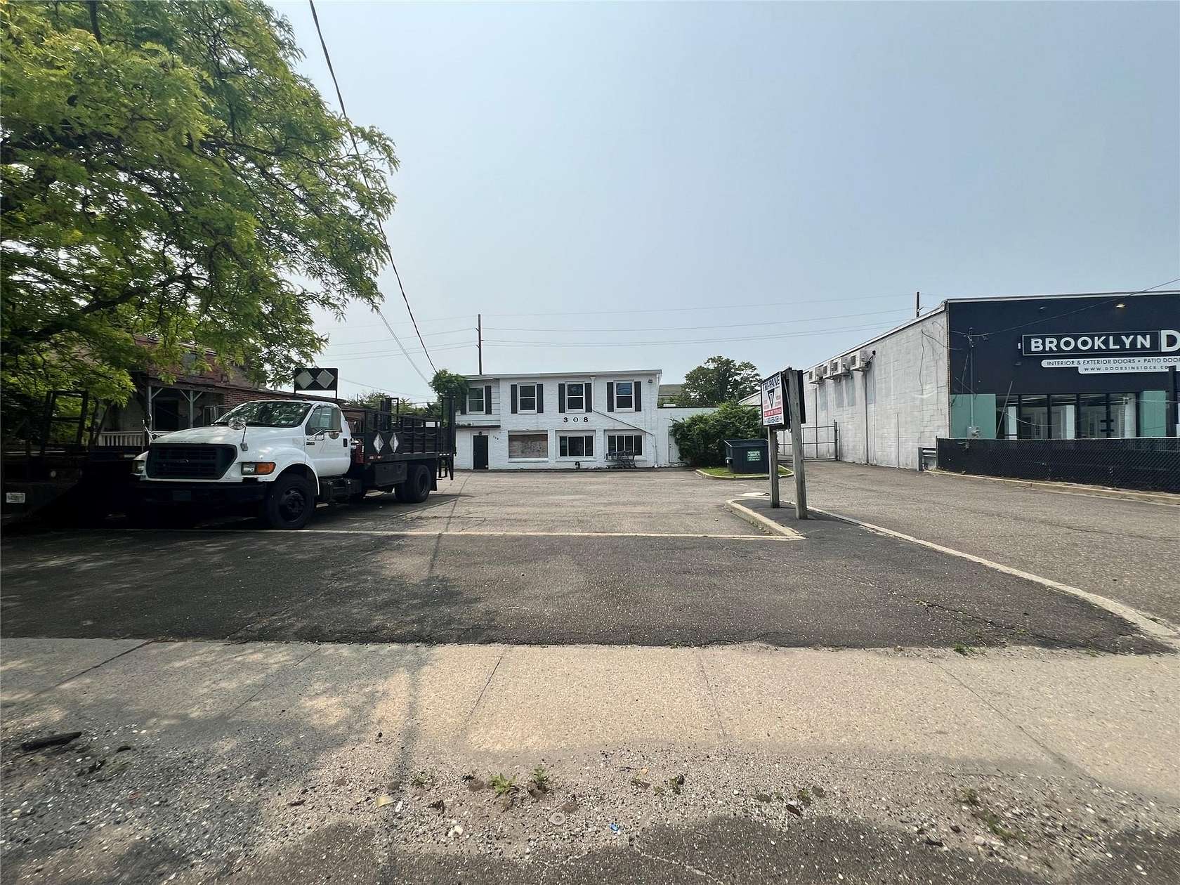 1.42 Acres of Commercial Land for Sale in Farmingdale, New York