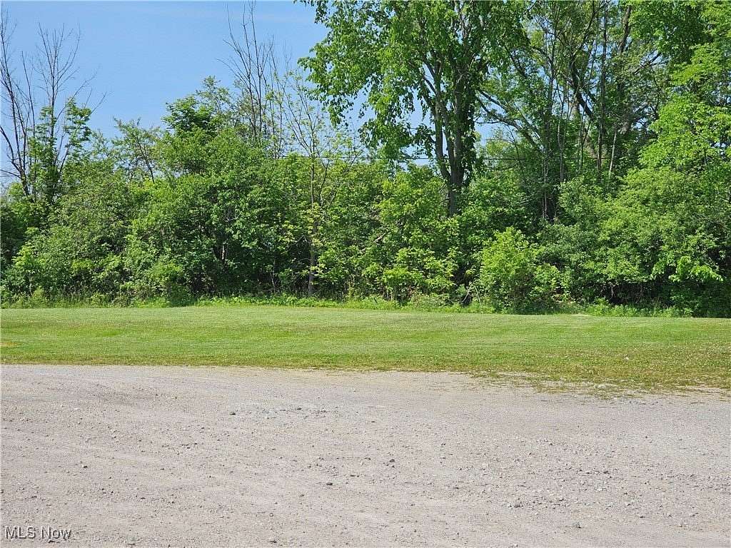 1.19 Acres of Commercial Land for Sale in Chardon, Ohio