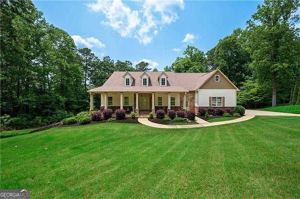 2.89 Acres of Residential Land with Home for Sale in Hiram, Georgia