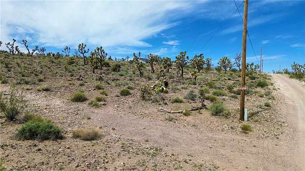 1 Acre of Residential Land for Sale in Dolan Springs, Arizona