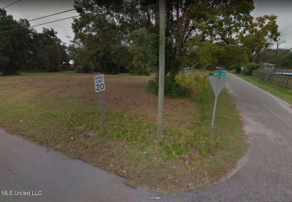 0.46 Acres of Commercial Land for Sale in Gulfport, Mississippi