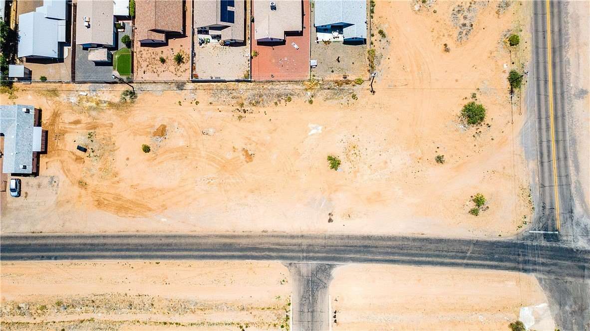 0.87 Acres of Commercial Land for Sale in Kingman, Arizona