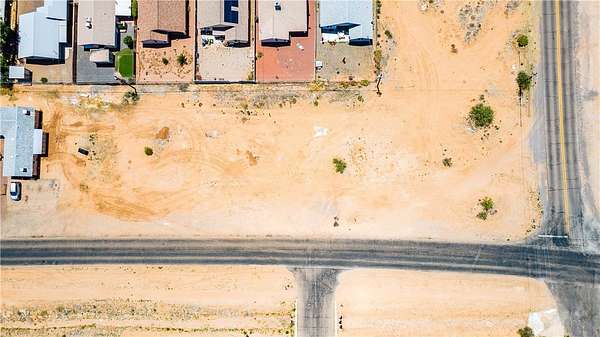 0.87 Acres of Commercial Land for Sale in Kingman, Arizona