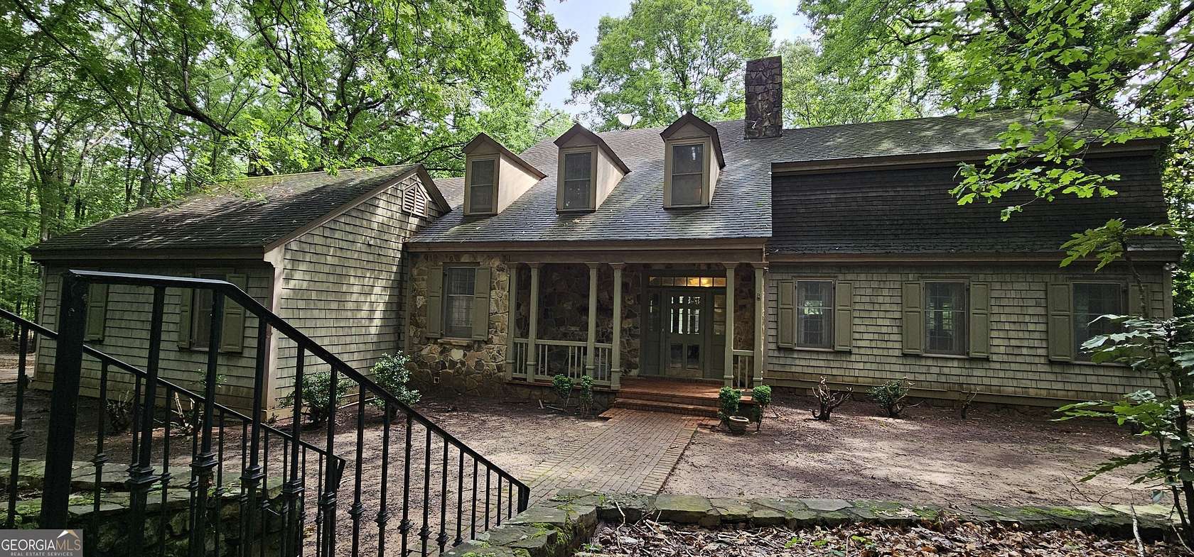 83.3 Acres of Recreational Land with Home for Sale in Griffin, Georgia