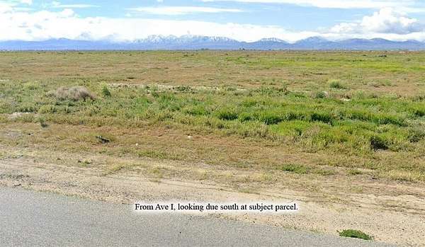 9.89 Acres of Land for Sale in Lancaster, California