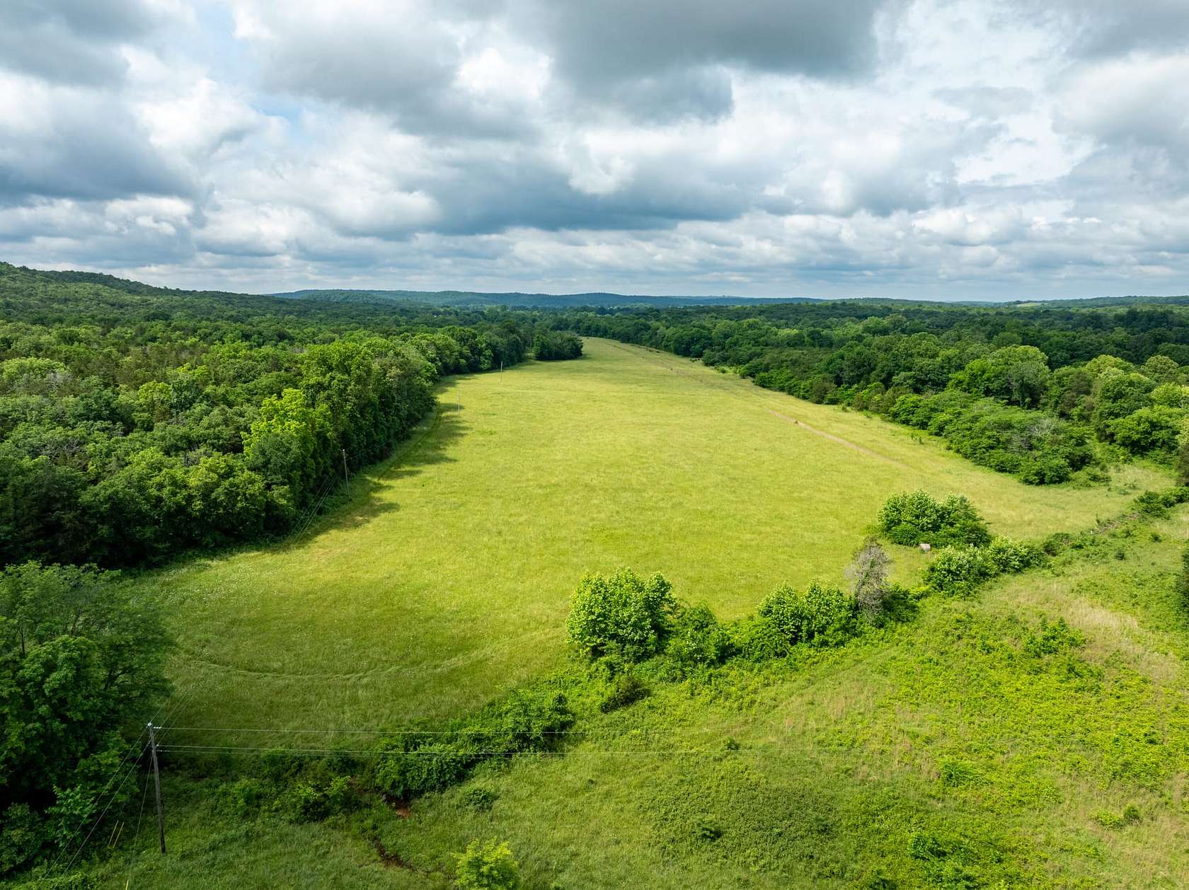 150 Acres of Land with Home for Sale in Smithville, Arkansas