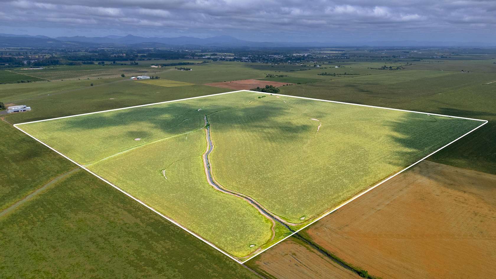 161 Acres of Agricultural Land for Sale in Harrisburg, Oregon