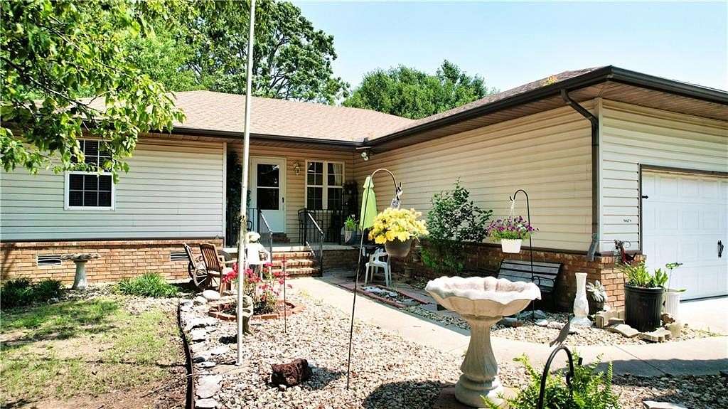 4 Acres of Residential Land with Home for Sale in Garfield, Arkansas