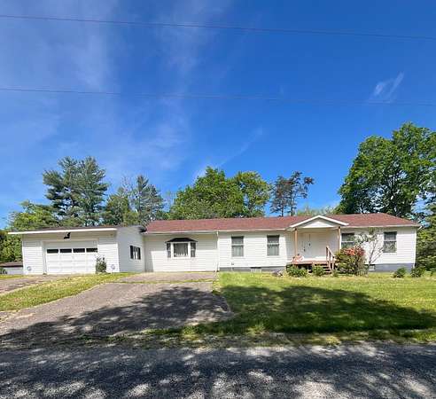 30 Acres of Recreational Land with Home for Sale in Jackson, Ohio