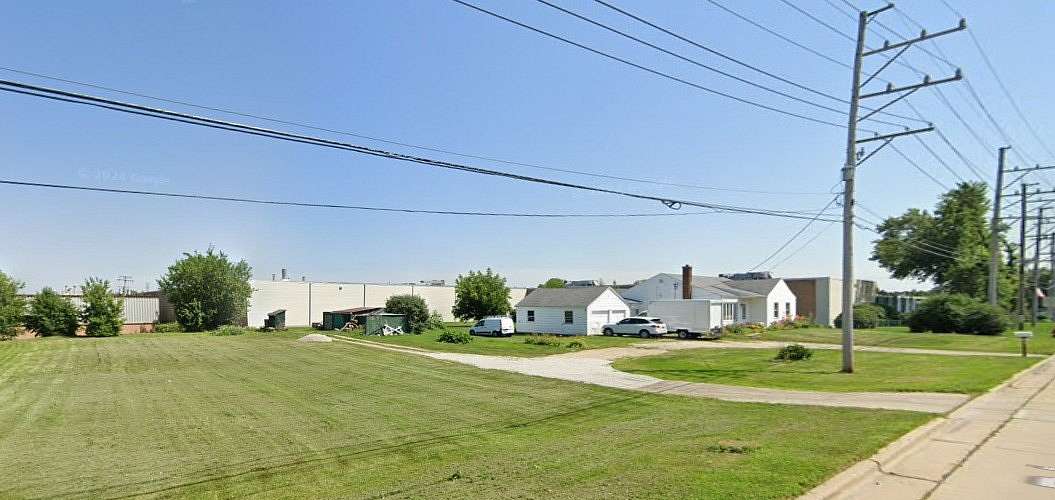 0.98 Acres of Mixed-Use Land for Sale in Wheeling, Illinois