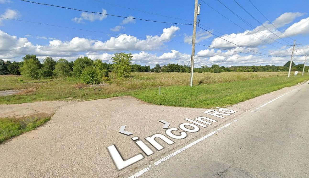 2.27 Acres of Mixed-Use Land for Sale in Lakemoor, Illinois