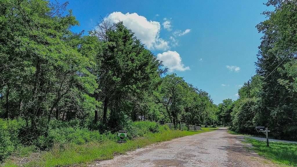 0.76 Acres of Residential Land for Sale in Lexington, Texas