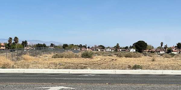 1 Acre of Land for Sale in Lancaster, California