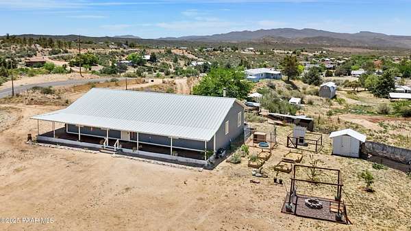 2.73 Acres of Residential Land with Home for Sale in Kirkland, Arizona