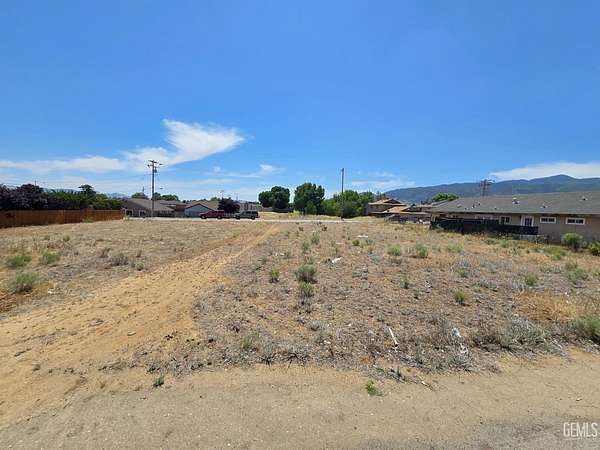 0.16 Acres of Commercial Land for Sale in Tehachapi, California