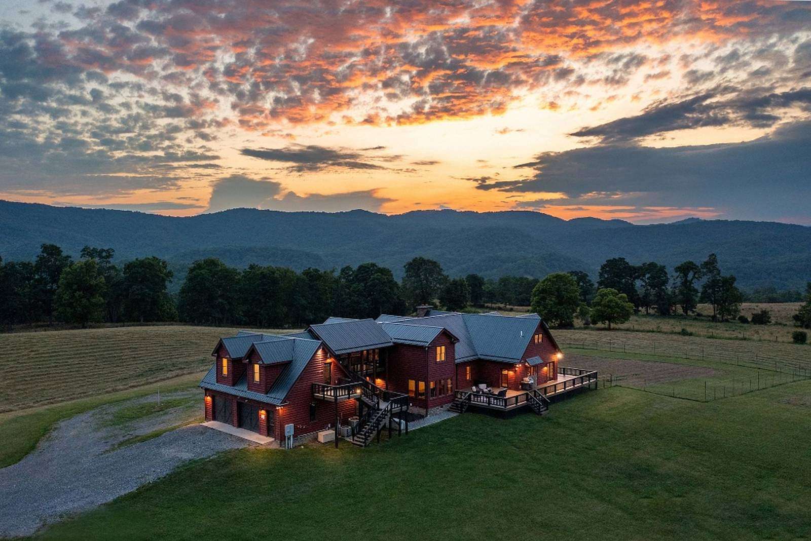 139 Acres of Land with Home for Sale in Wolfcreek, West Virginia