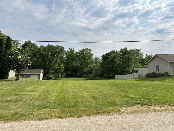 Residential Land for Sale in Utica, Illinois