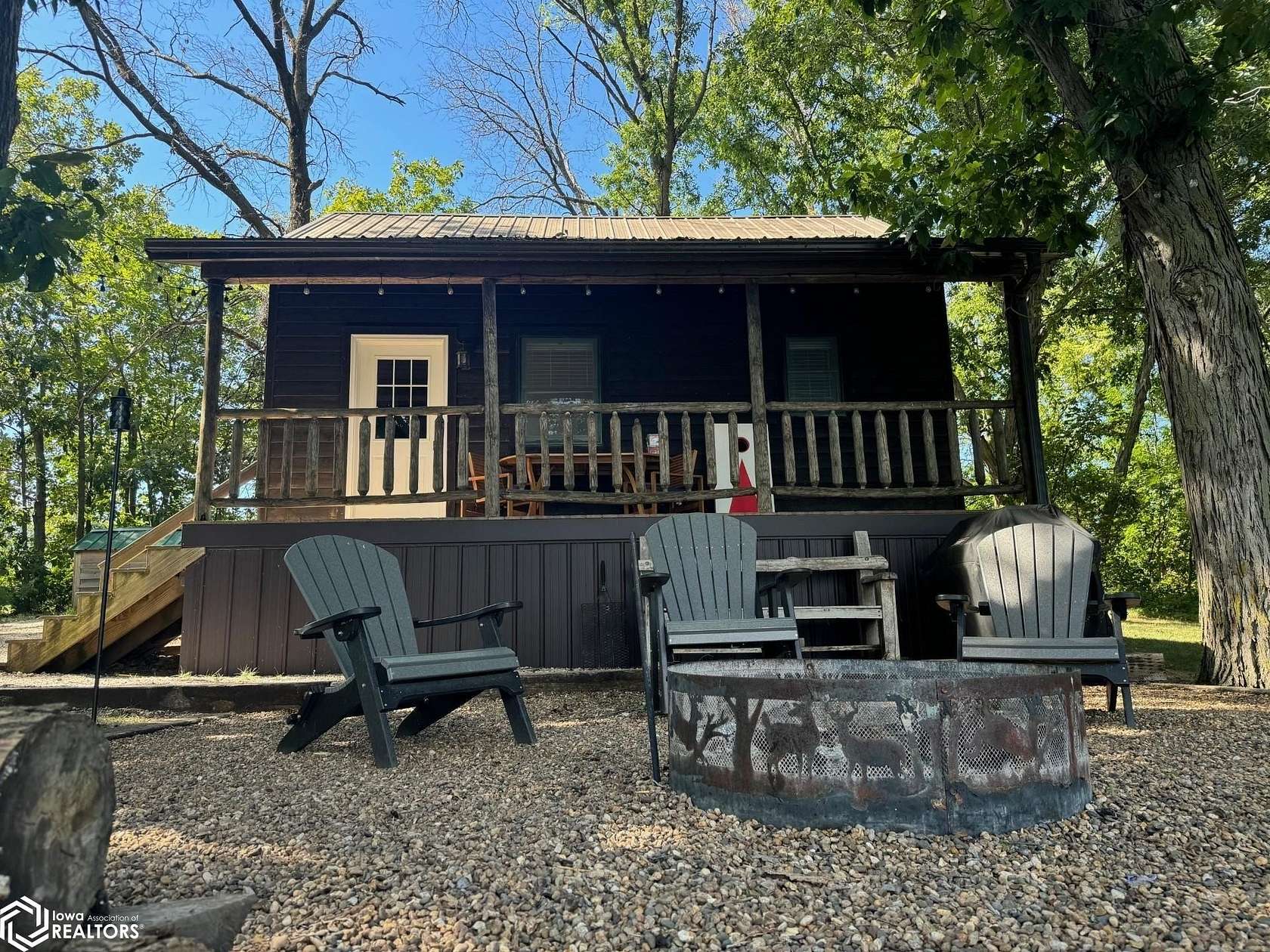 55 Acres of Land with Home for Sale in Pulaski, Iowa