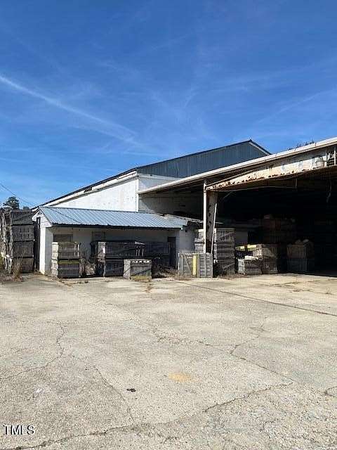 17.6 Acres of Land for Sale in Dunn, North Carolina