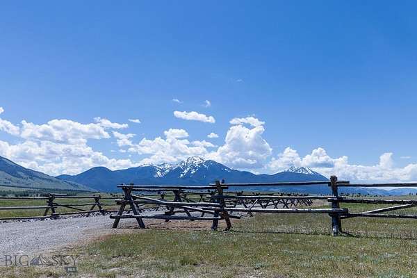 20.5 Acres of Recreational Land with Home for Sale in Livingston, Montana