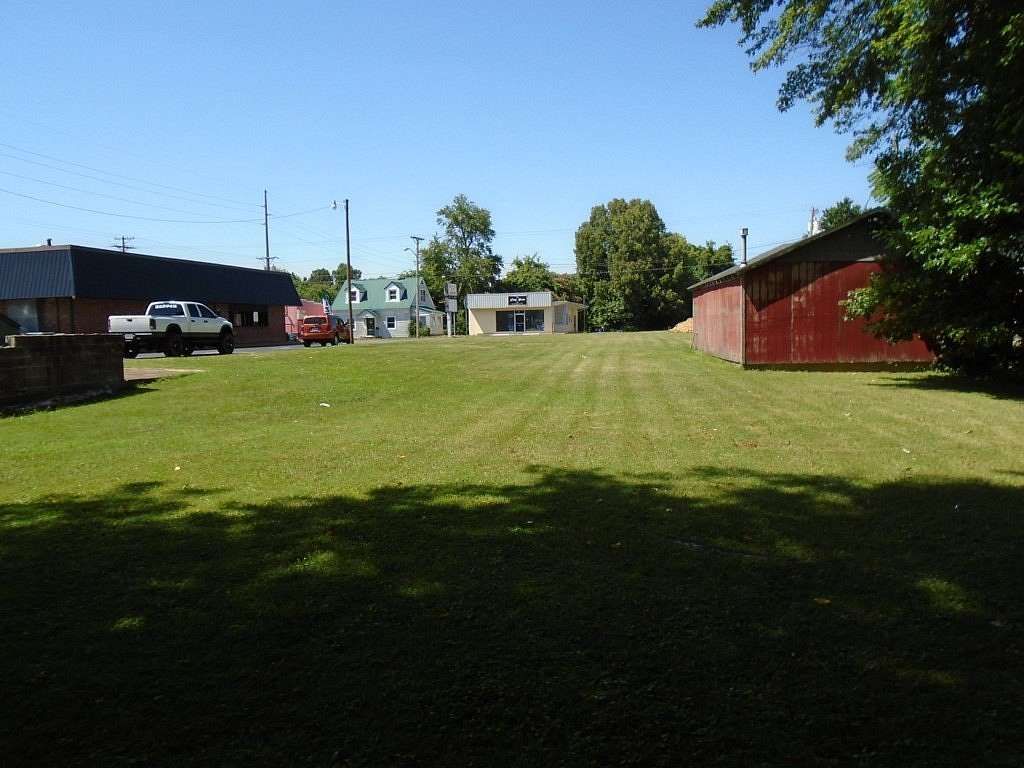 0.34 Acres of Mixed-Use Land for Sale in Madisonville, Kentucky