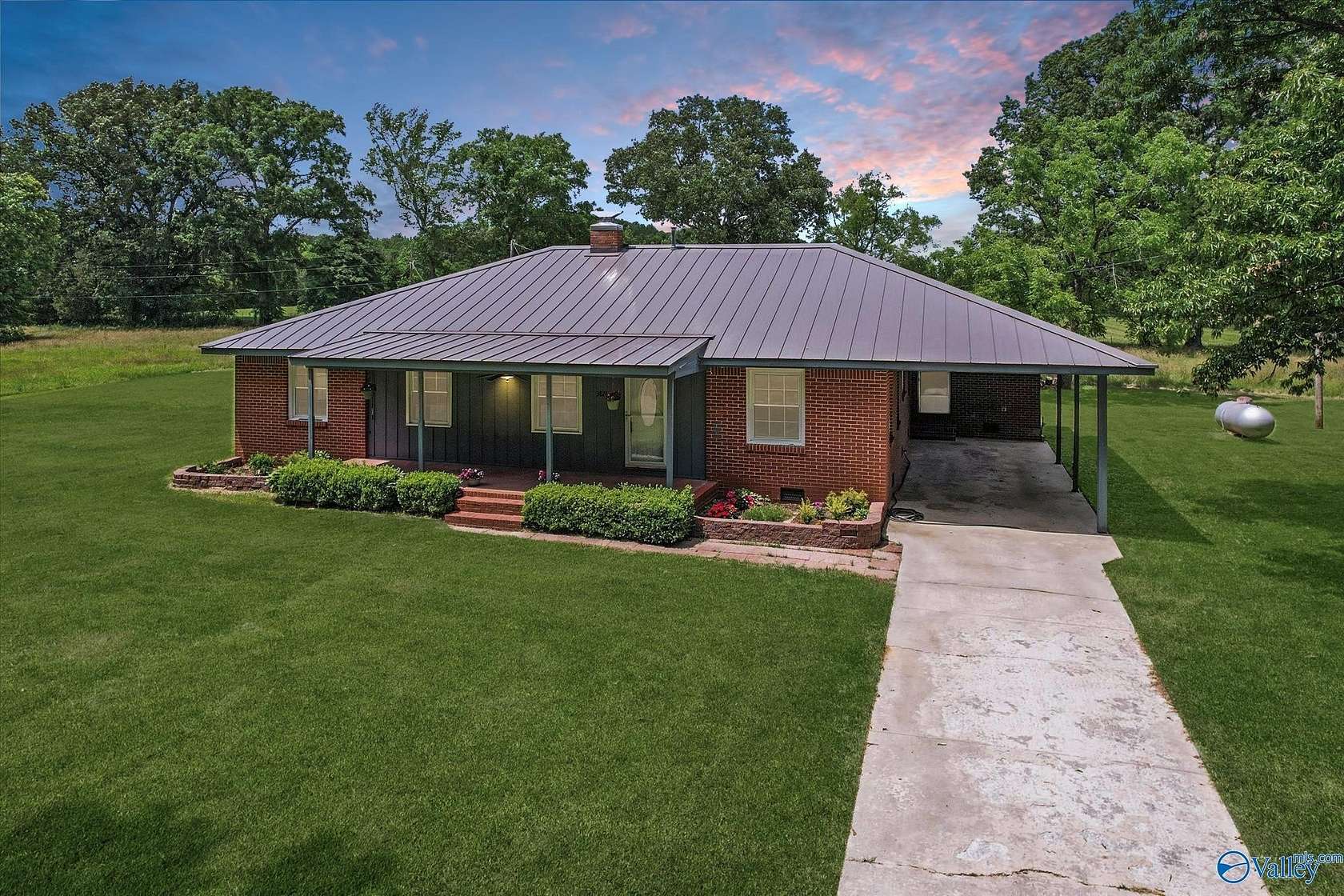 7.47 Acres of Land with Home for Sale in Decatur, Alabama