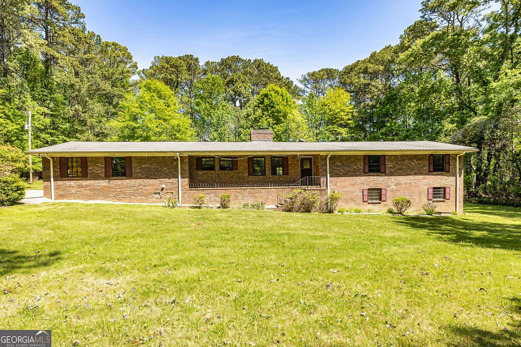 2.7 Acres of Residential Land with Home for Sale in Fayetteville, Georgia